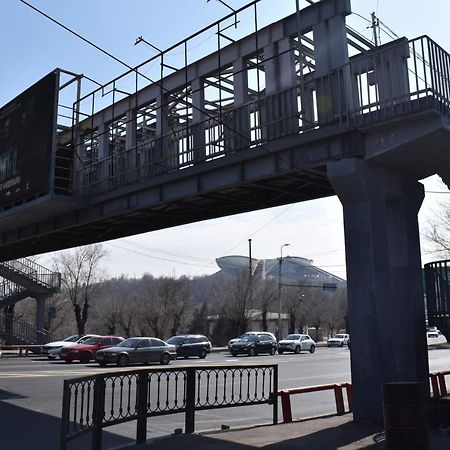 דירות יירבאן Напротив Спортивно-Концертного Комплекса מראה חיצוני תמונה